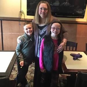 Meet your Posher, Cortney